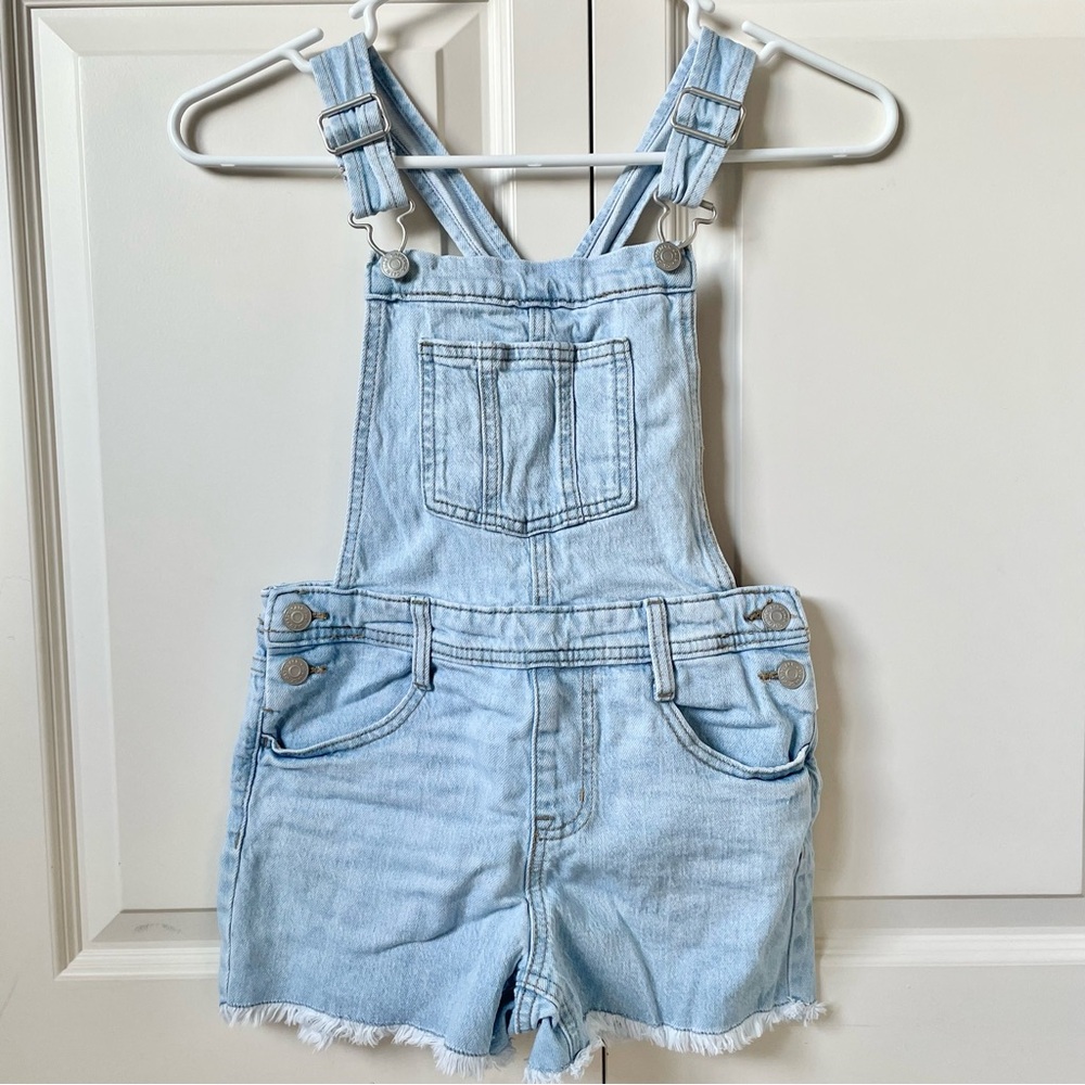 Cat & Jack girls Light Blue Denim jeans shorts Overalls size medium 8